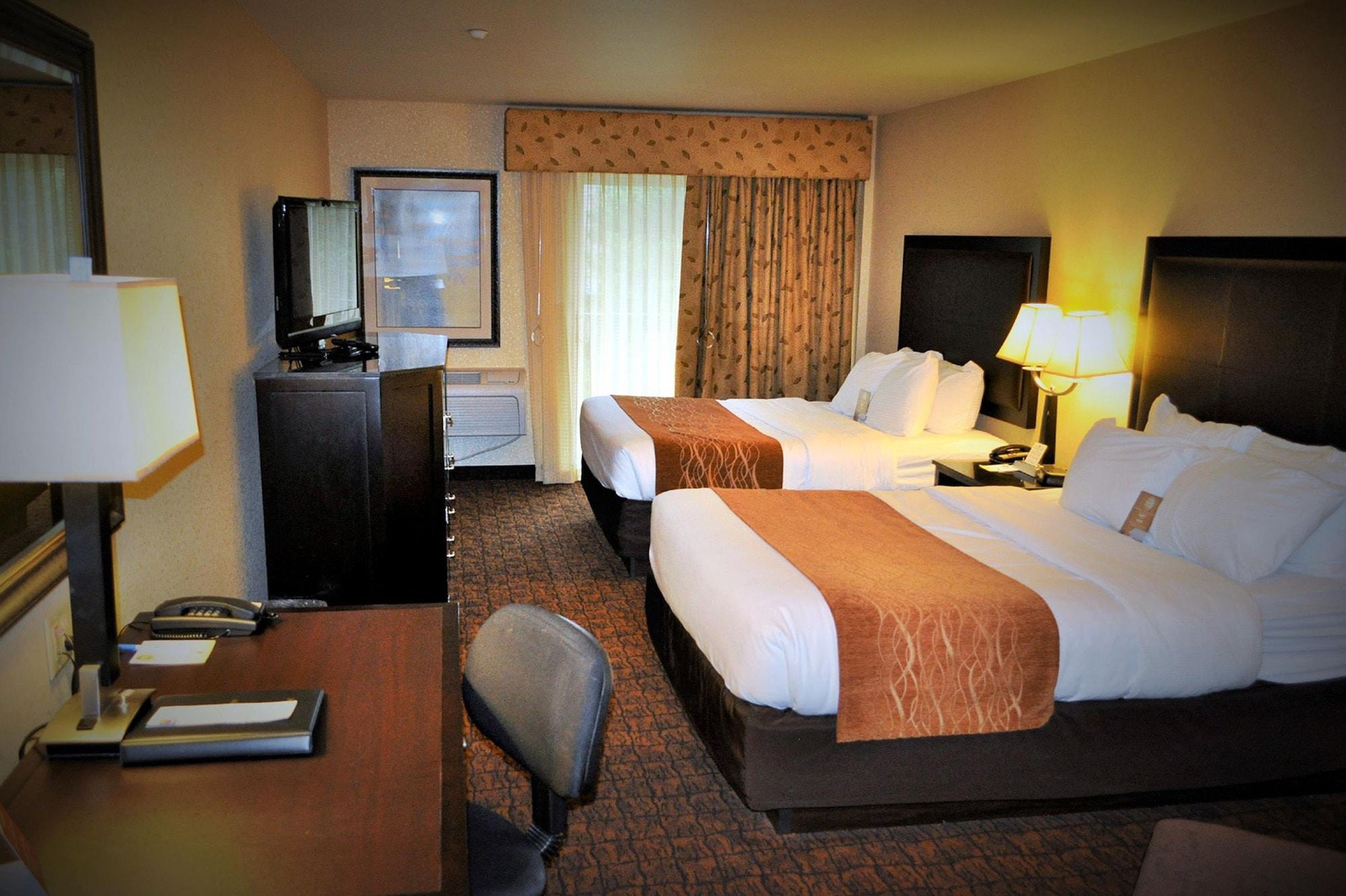 לינקולן סיטי Comfort Inn & Suites מראה חיצוני תמונה