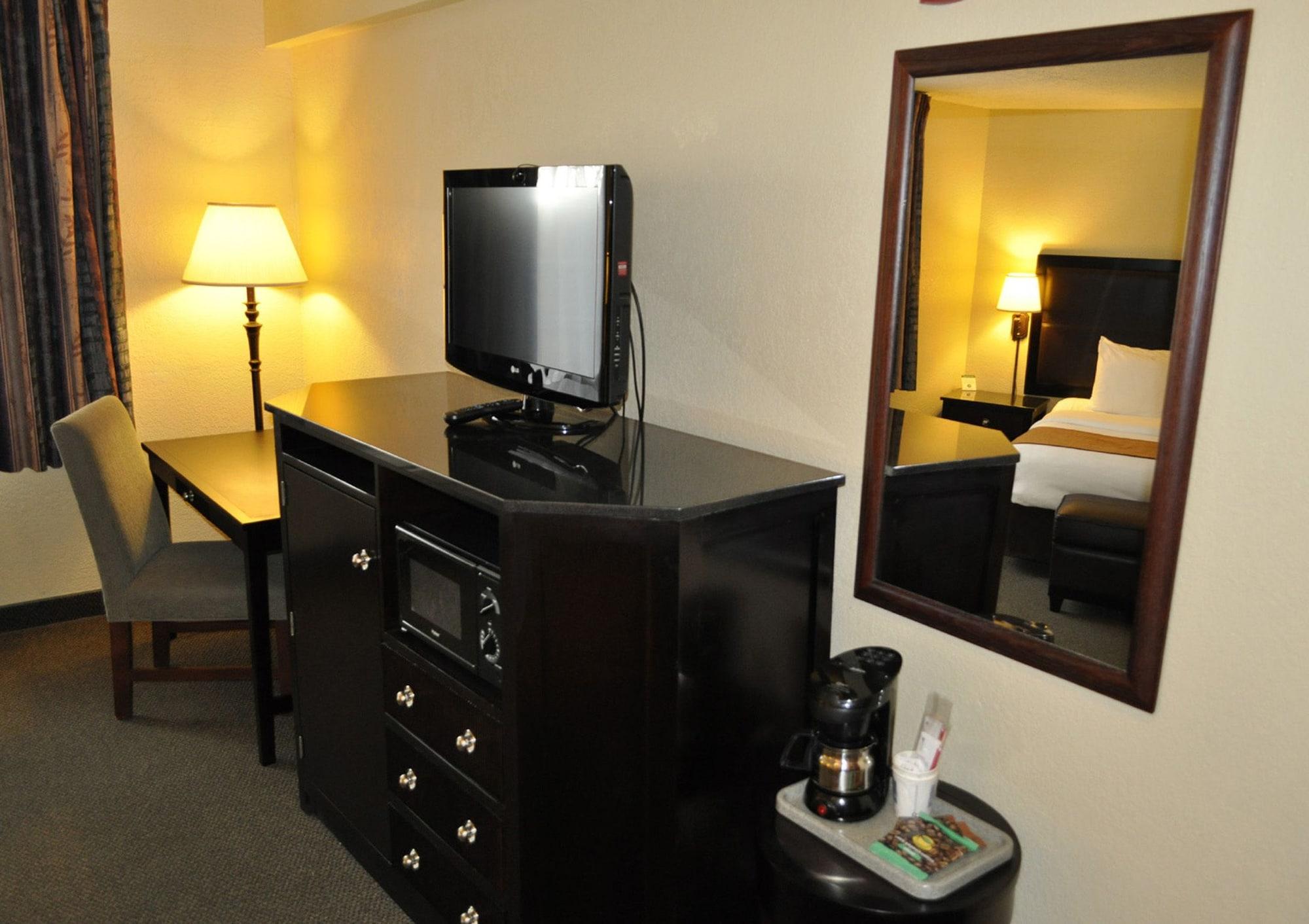 לינקולן סיטי Comfort Inn & Suites מראה חיצוני תמונה