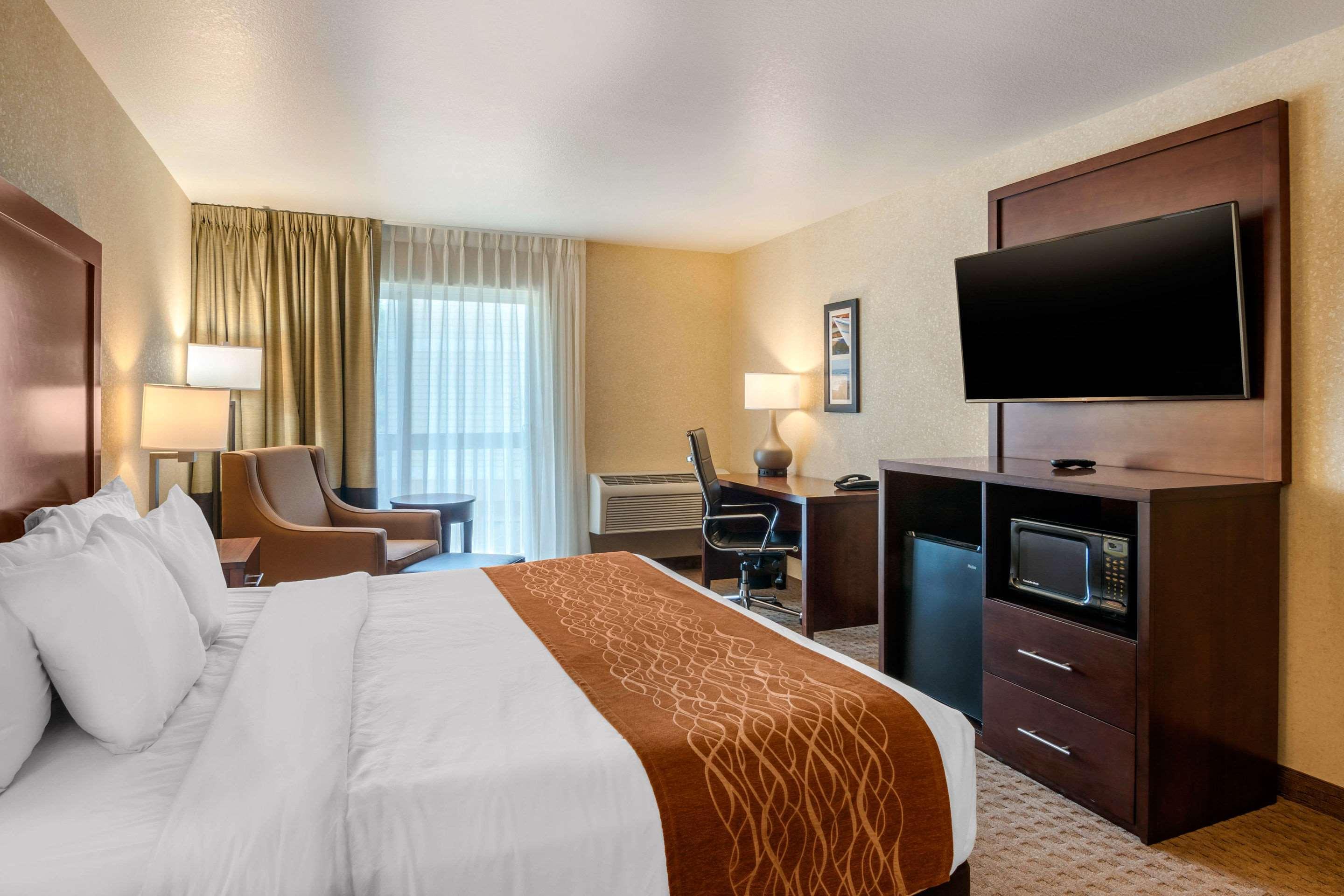לינקולן סיטי Comfort Inn & Suites מראה חיצוני תמונה