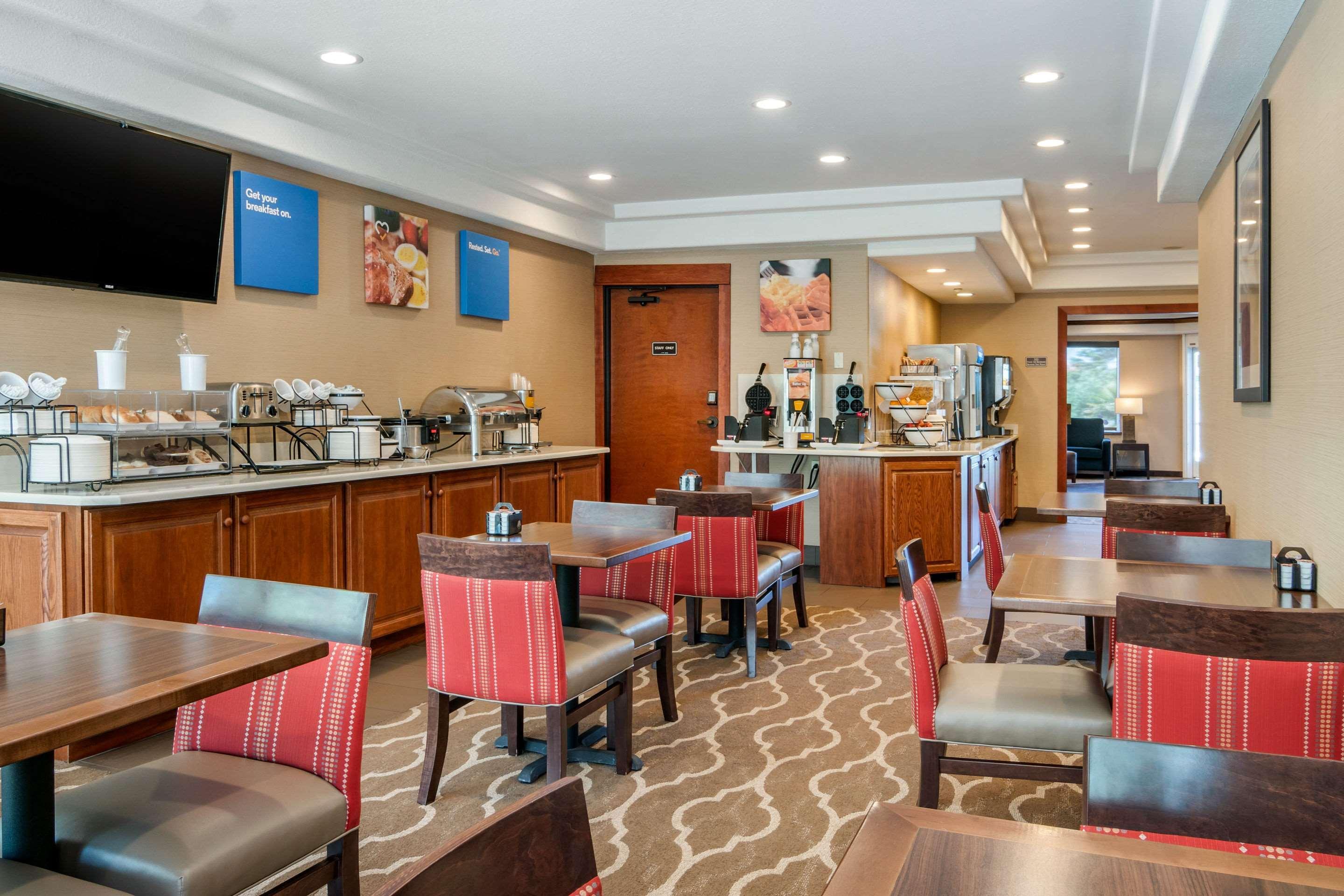 לינקולן סיטי Comfort Inn & Suites מראה חיצוני תמונה